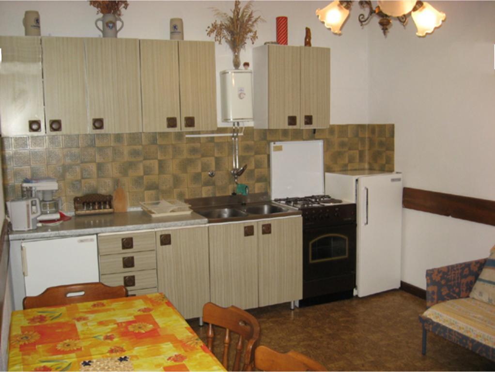 Apartments Bilic Nemira โอมิช ภายนอก รูปภาพ