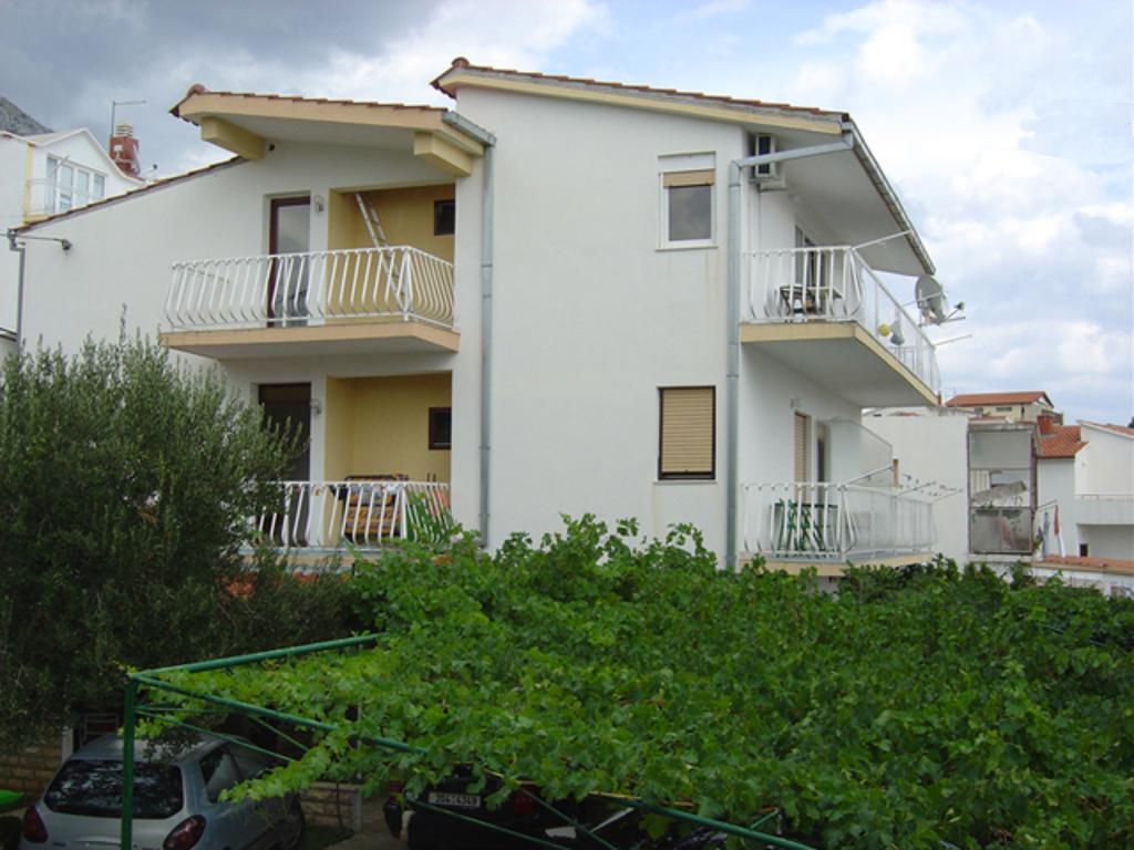 Apartments Bilic Nemira โอมิช ภายนอก รูปภาพ